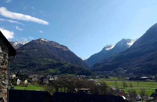Esquieze-Sere Apartment | T2 calm and sunny with very nice view