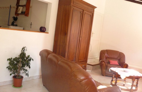 Saint-Jean-de-Vedas Apartment | T2 nice quiet and sunny ground floor 20 minutes by tram from the center of MONTPELLIER