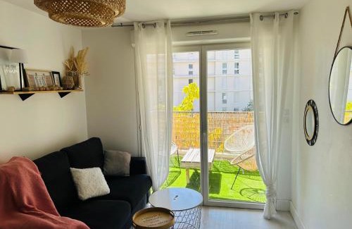 Septemes-les-Vallons Apartment | T2 tout neuf avec Parking à 10km d'Aix et Marseille
