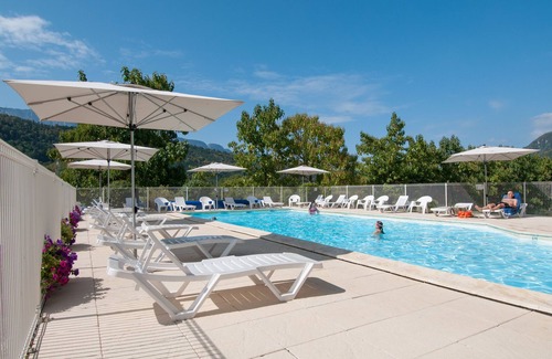 Giez Condo | T3 + cabine | 2 Piscines sur place | Sauna