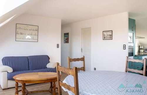 Plurien Apartment | T3 Entièrement Rénové en Plein Centre de Plurien, à Moins de 5 Minutes des Plages