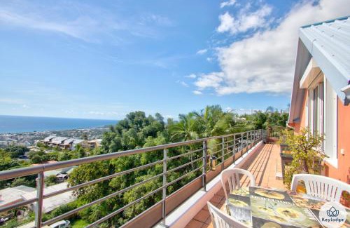 Saint-Denis Apartment | T3 - l'Orangel - 3 étoiles - 70m2 - Vue mer - Saint-Denis