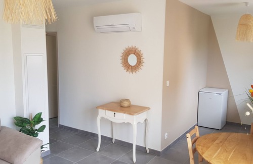 Valras-Plage Apartment | T3 renovated valras beach, sea view