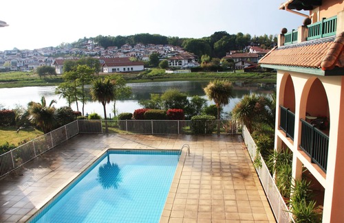 Ciboure Apartment | T3 standing (sleeps 6) - 40m² terrace - foot Beach and nice view