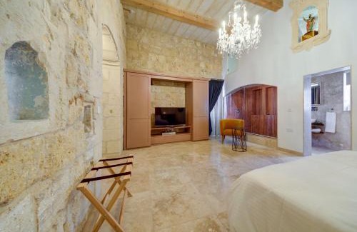 Rabat House | Ta Karmenu - An 800 year old modernized gem, walking distance to Mdina