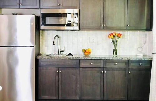 Temecula House | Ta Ta Darling: Lake & Winery Escape nStylish Stay Near Temecula’s Best!