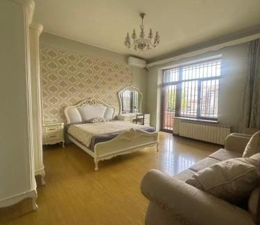 Ararat Bed & Breakfast | Tabris