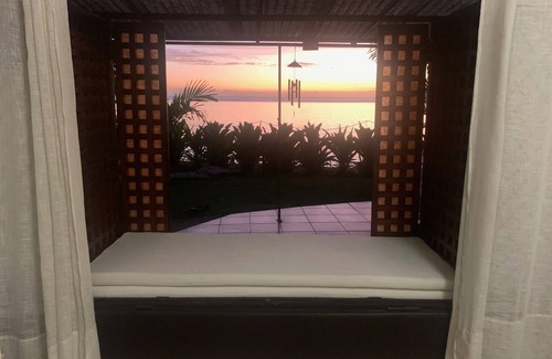 Punaauia House | TAHITI - VAIAVA Beach Cottage