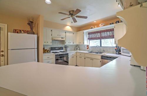 Scraper House | Tahlequah Duplex with Screened-in Porch and Fire Pit!