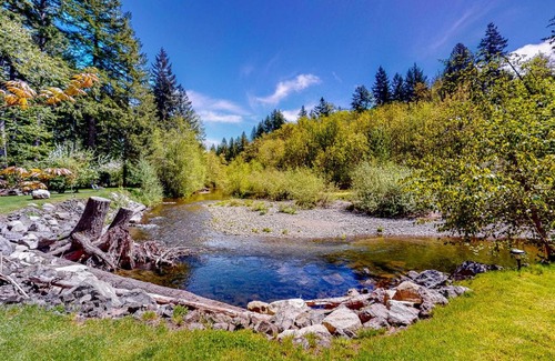Mason County Hotel | Tahuya River Lodge #1