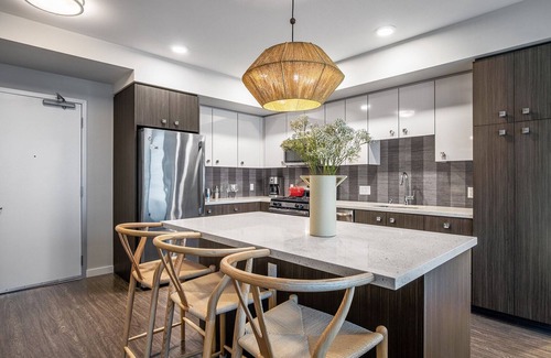 South of Market Apartment | Tailored SoMa 1BR w/Gym, Patio, BBQ, near BART by Blueground
