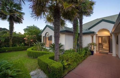 Narrow Neck House | Takapuna Bay