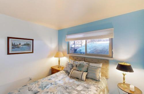 Incline Village Apartment | Take a Peak