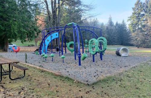 Fall City Resort | Tall Chief Camping Resort Cottage 4