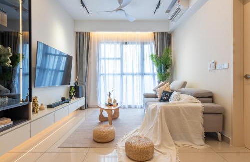 Kuala Lumpur Apartment | Tallest Concept Theme Suite KLCC