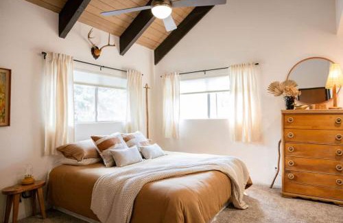 Sierra Cedars House | Tallwood Cabin A Treetop Mountain Retreat