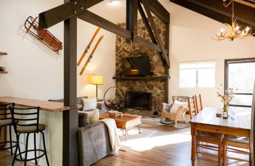 Sierra Cedars House | Tallwood Cabin A Treetop Mountain Retreat