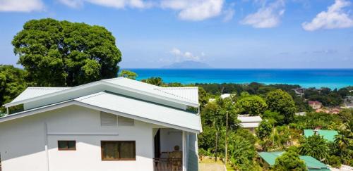 Beau Vallon Apartment | TAMA'S HOLIDAY APARTMENT
