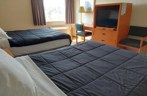 Rocky Mountain House Hotel | Tamarack Inn