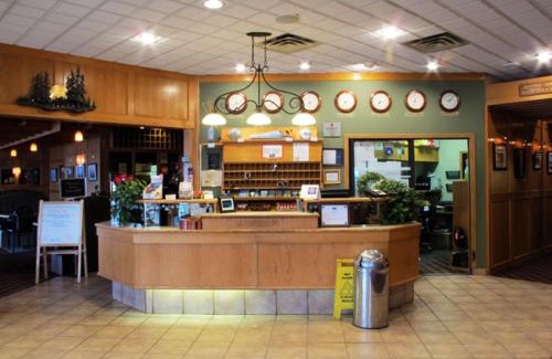 Rocky Mountain House Hotel | Tamarack Inn