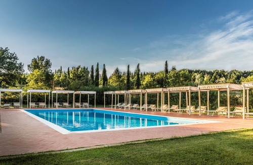Empoli Apartment | Tamerice - Apartment with swimming pool