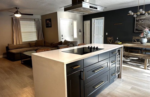 Country Place House | Tampa Oasis · Stylish 3 Bed, 3 Bath Home with Private Pool