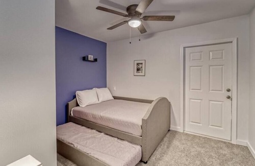 Riverside Heights House | Tampa Retreat: Poolside & Spa Fun and City Vibes