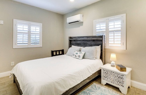 Riverside Heights Apartment | Tampa Studio w/ Free WiFi: 4 Mi to Downtown