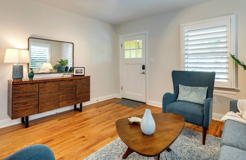 Riverside Heights House | Tampa Vacation Home w/ Private Pool + Gas Grill!