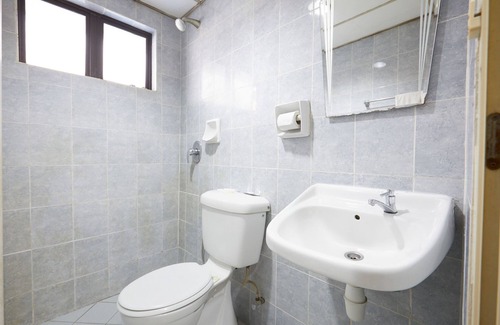 City Centre Hotel | Tang City Hotel, Petaling Street, Merdeka PNB 118 Tower