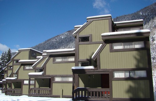 Taos Ski Valley Condo | Taos Ski Valley 2 Bdrm/Sleeps 6/Directly Next Door To The Children's Ski School