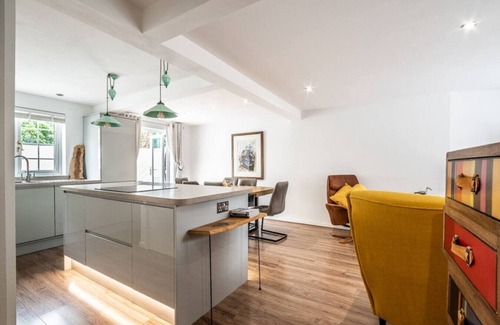 Topsham Apartment | Tappers Yard, Topsham, Exeter