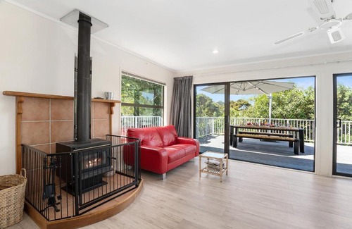 Mangawhai Heads House | Taranui Escape - Mangawhai Heads Holiday Home