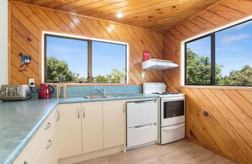 Mangawhai Heads House | Taranui Escape - Mangawhai Heads Holiday Home
