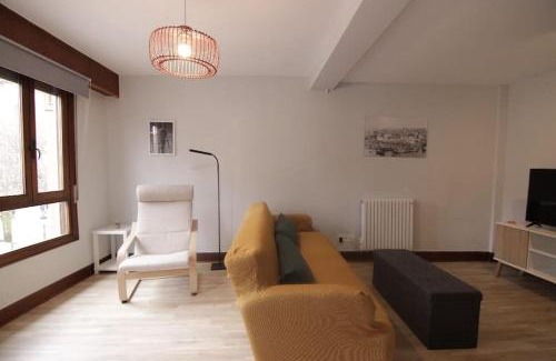 Bermeo Apartment | Taraska II - Duplex en centro neuralgico de Bermeo