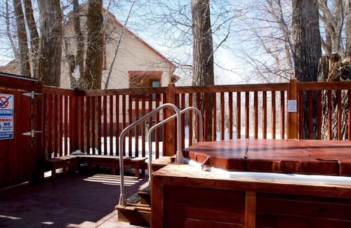 Driggs Condo | Targhee Rentals Teton Creek Resort 414 near Grand Targhee Ski Resort Hot Tub Gym
