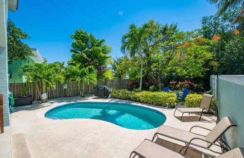Siesta Key Village House | Tarpon Villa