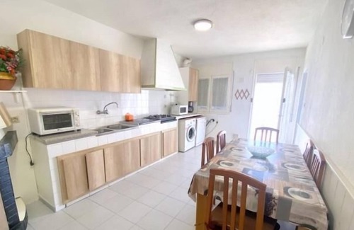 Roses Town Center Cottage | TARRAGONA Attached house with 4 bedrooms on the center of Roses