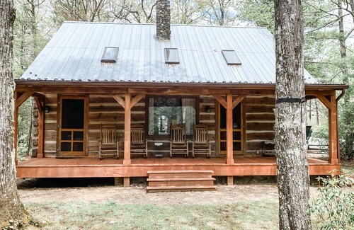 Newland Cabin | Taste of the Gorge - A True Log Cabin Experience