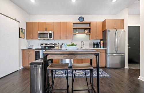 Traverse City Condo | *Tasteful TC Themed Trailside Condo*