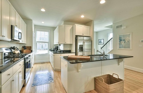 Rehoboth Beach House | Tastefully decorated and comfortably furnished home just minutes to area beaches