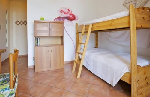 Tronzano Lago Maggiore Apartment | Tastefully furnished 1-room apartment with sea garden and beach