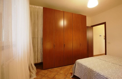 Tronzano Lago Maggiore Apartment | Tastefully furnished 2-room apartment with sea garden and beach