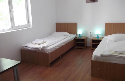Otopeni Hostel | Taxi Hostel
