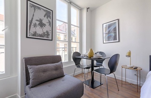 Strasbourg -Saint-Denis Apartment | TBS 313 - Elegant studio near Marais district