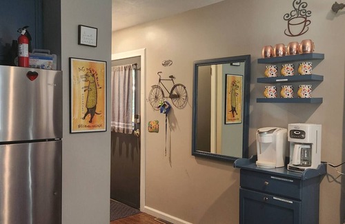 Traverse City House | TC Bungalow | Spa | Sauna | Cold Plunge Retreat!