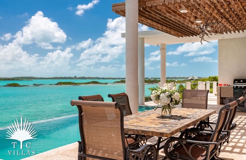 Ocean Point House | TC Villas -Caicos Cays -Modern Villa w. Infinity Pool, Dock, Kayaks & Hot Tub