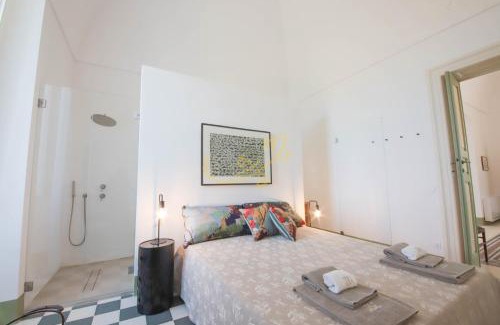 Monopoli Villa | TD Villa De Bellis Historic Villa with Sea View