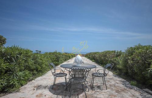 Monopoli Villa | TD Villa De Bellis Historic Villa with Sea View