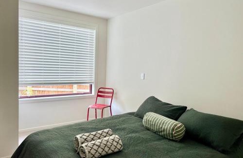Raglan House | Te Whare Whero
